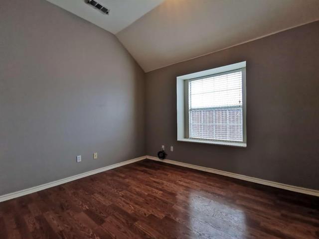 Building Photo - 9300 Vista Cir
