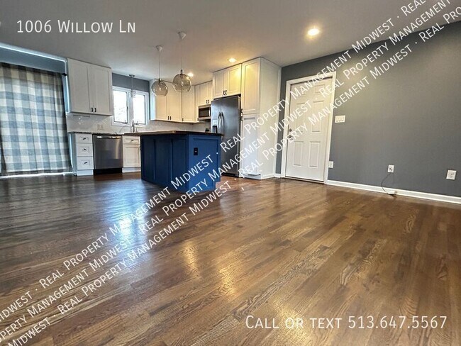 Building Photo - 1006 Willow Ln