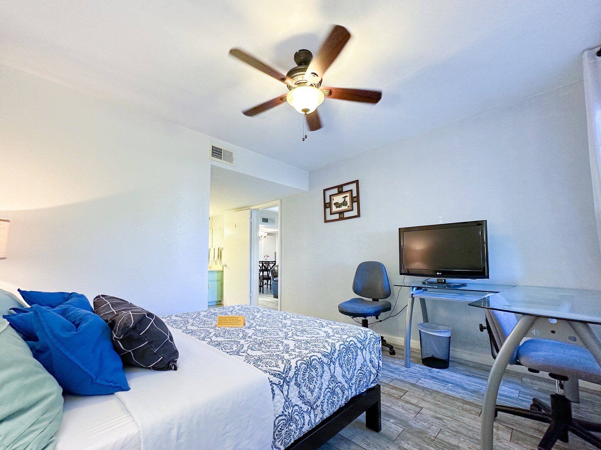 Building Photo - 1215 E Lemon St