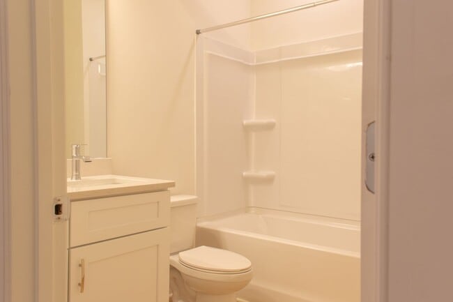 Building Photo - 5399 Toano Rd