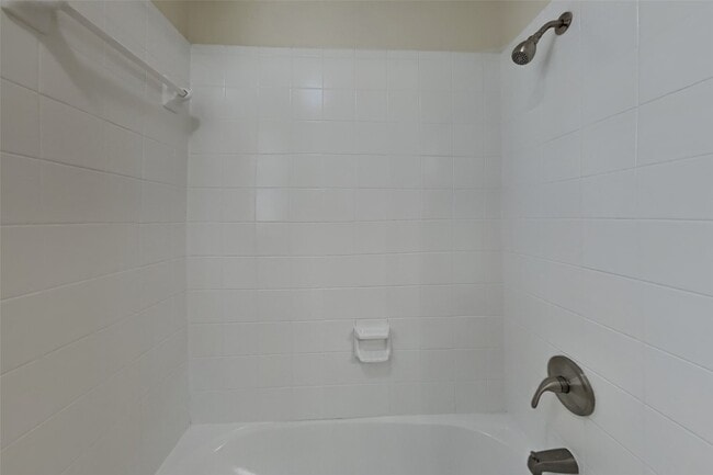 Building Photo - 1418 Summer Rain Dr