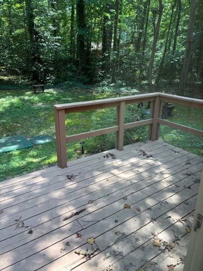 Building Photo - Rambler with Garage in Drum Point