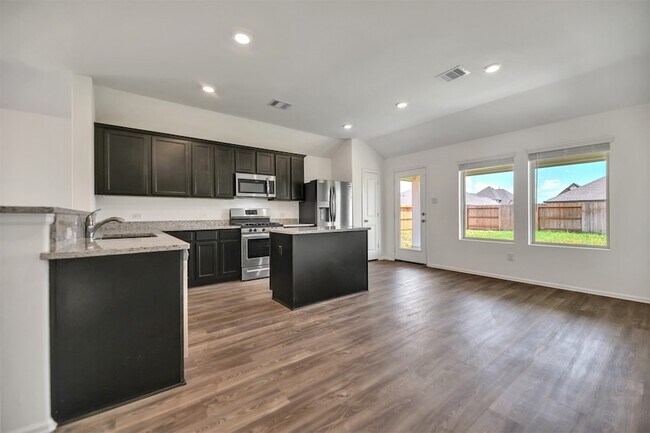 Building Photo - 7402 Keechi Pl