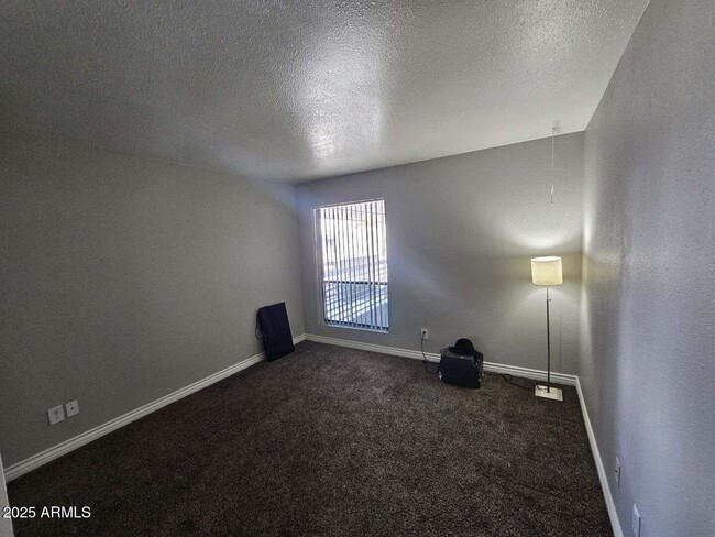 Building Photo - 3420 W Danbury Dr