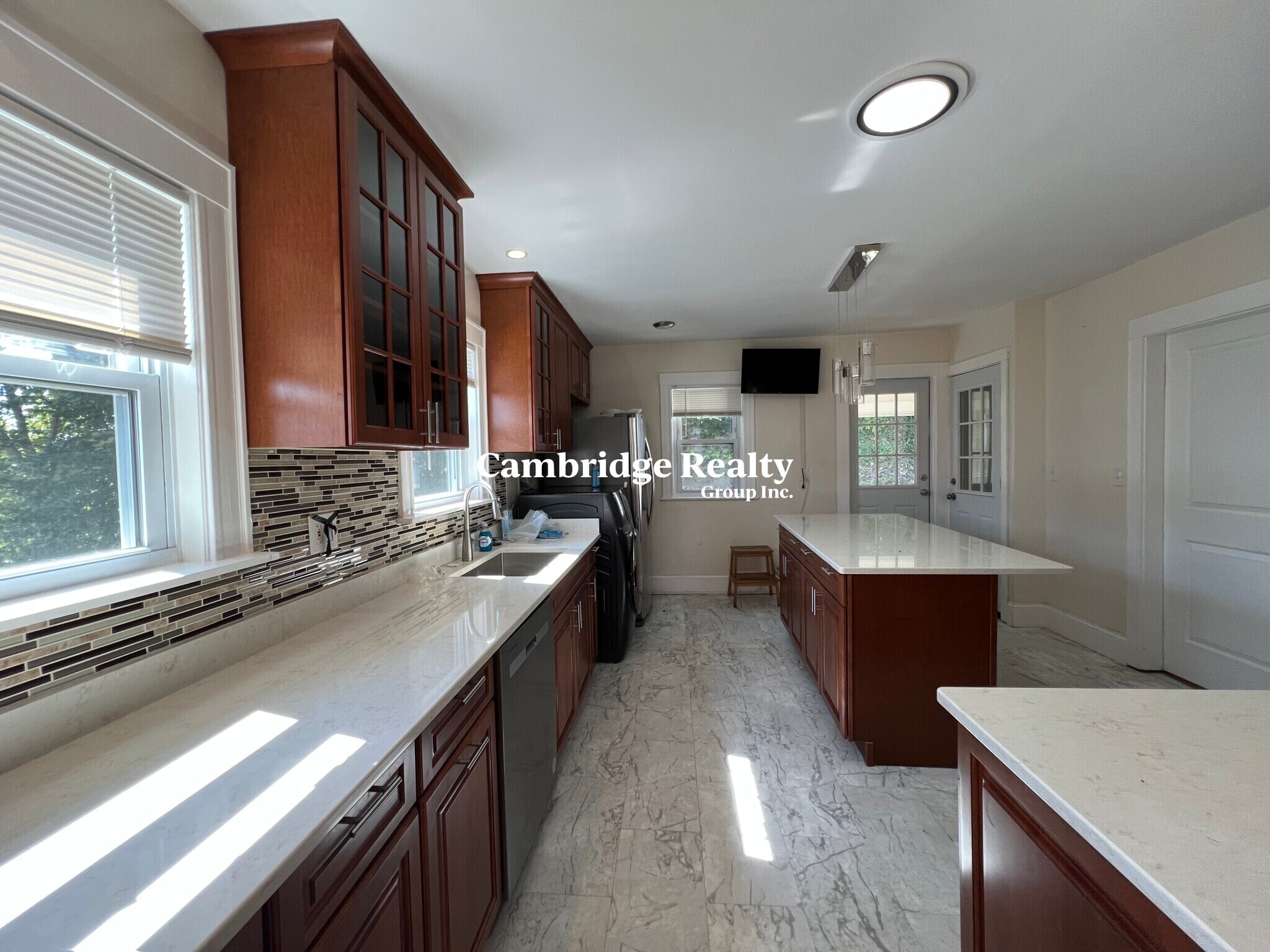 Building Photo - 88 Fellsway E