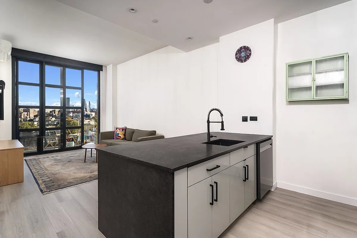 Building Photo - 11-16 Main Avenue