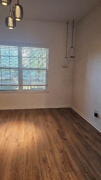 Building Photo - 9407 Herons Grove Ln