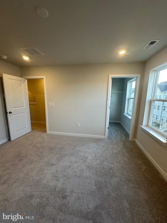 Building Photo - 17 Atkins Dr