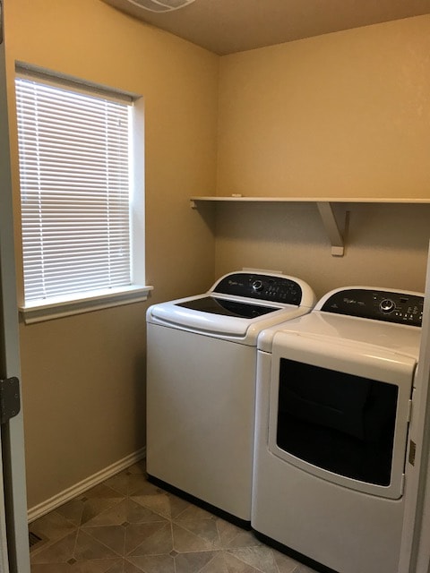 Building Photo - 2121 Saison St