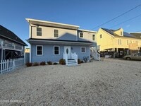 Building Photo - 40 Bay Shore Dr