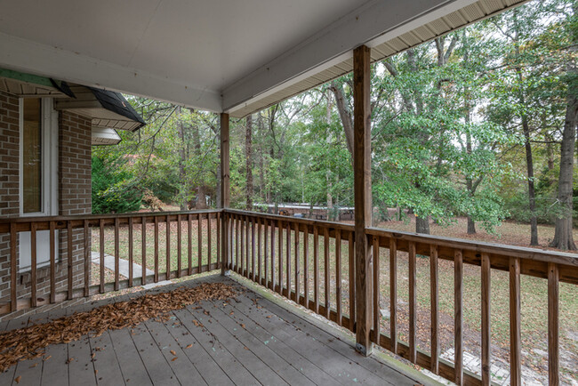Building Photo - 2960 Tripp Ln