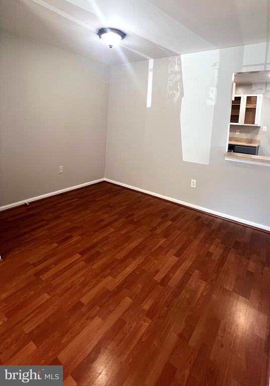 Building Photo - 5808 Waterdale Ct