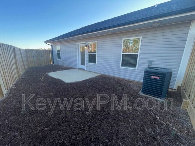 Building Photo - 5017 Greer Dr