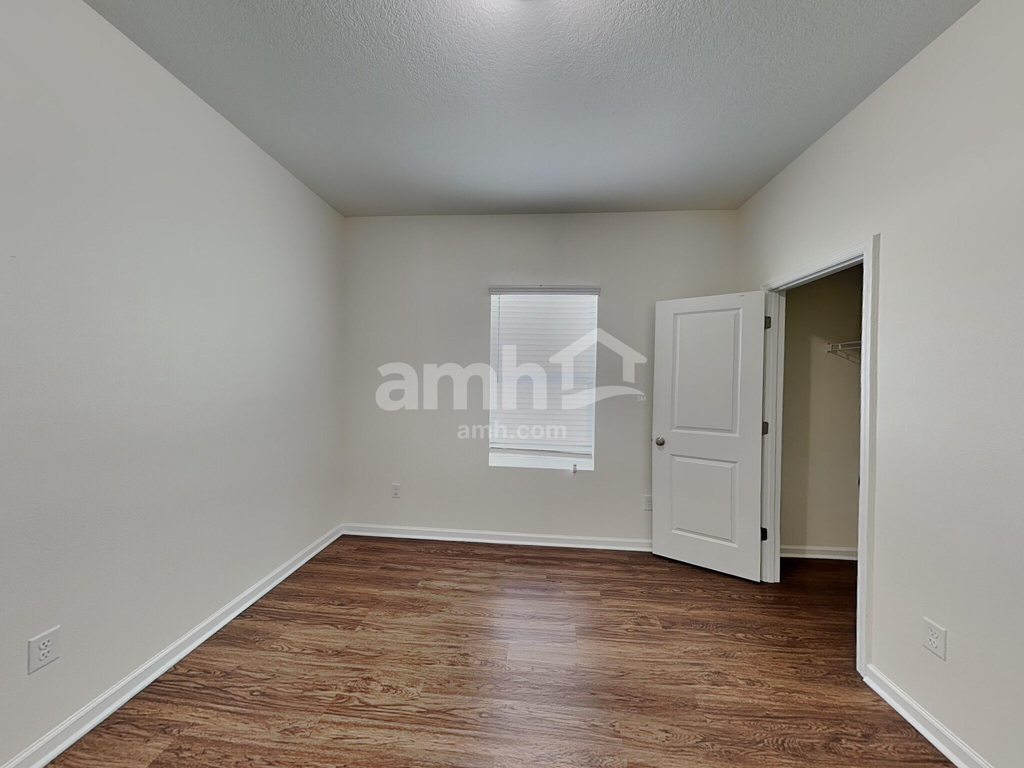 Building Photo - 8714 Layalie Way