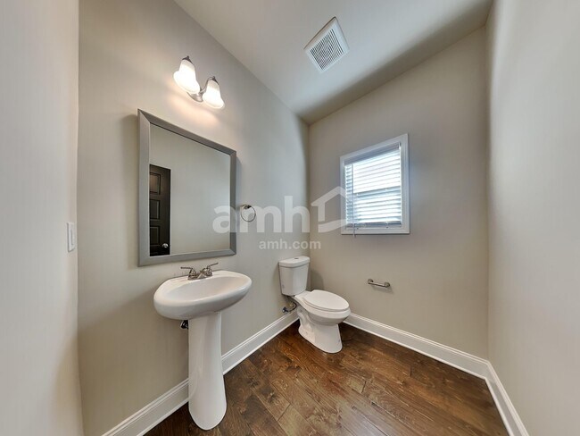 Building Photo - 1857 Bloom Ct