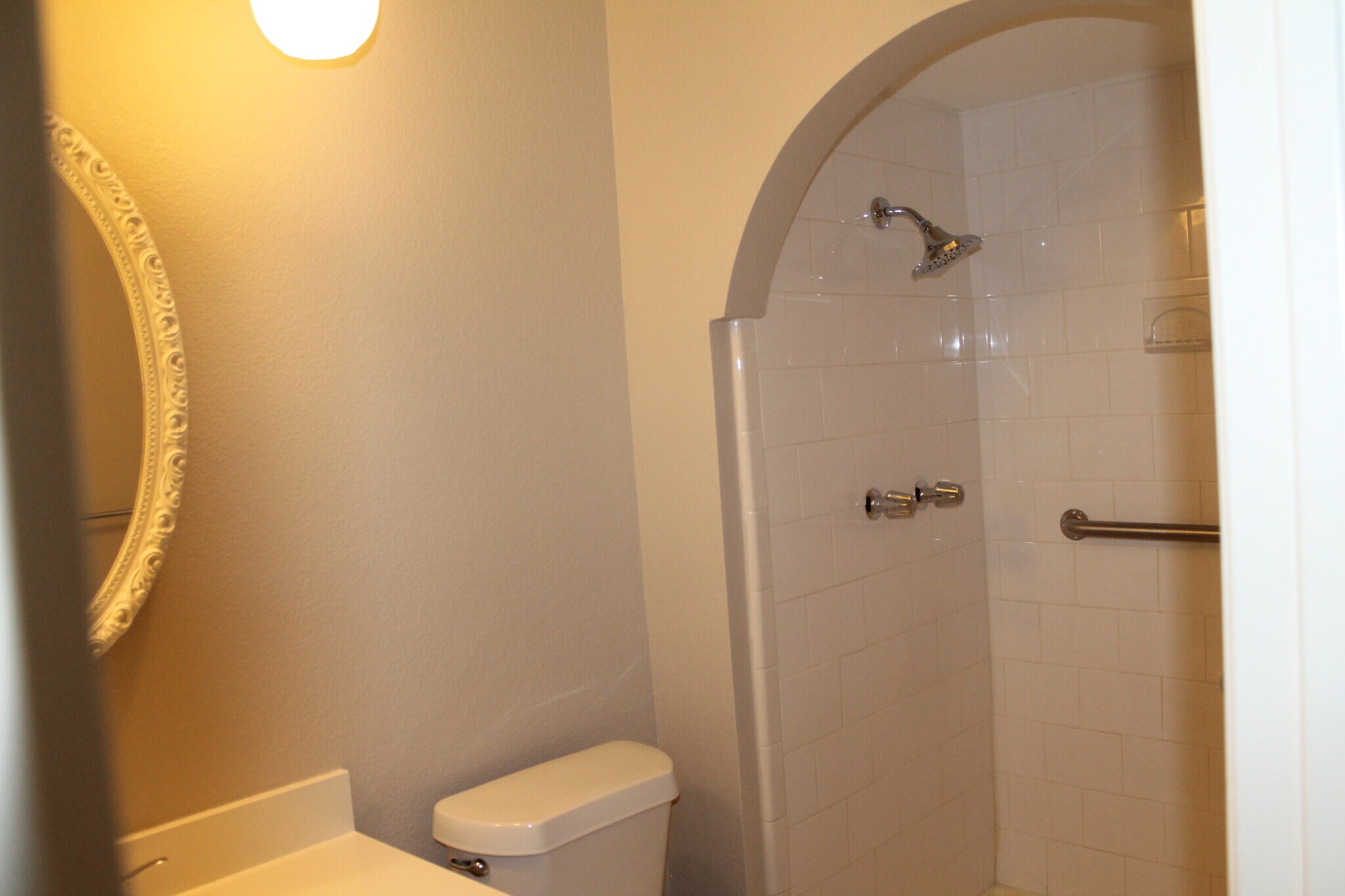 Building Photo - 4208 Arbor Dr