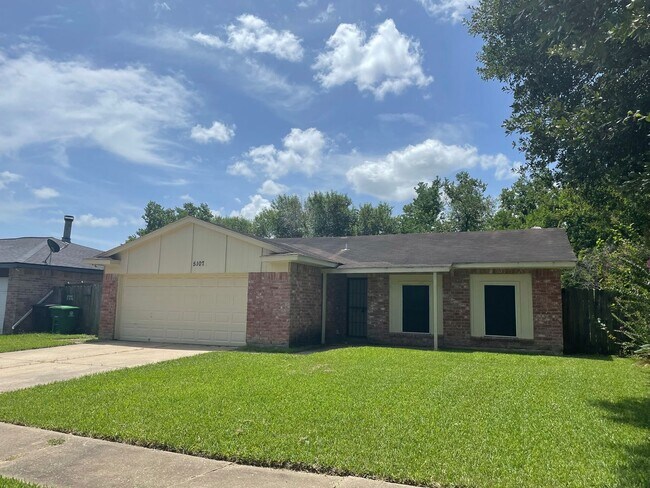 Building Photo - 3 bedroom / 2bath home in Southwest Houston.