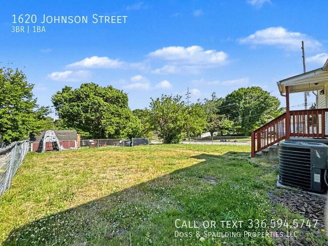 Building Photo - 1620 Johnson St