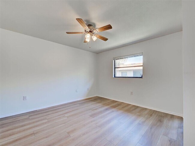 Building Photo - 7237 Cloister Dr