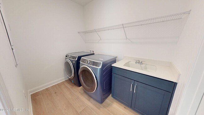 Building Photo - 156 Latham Dr