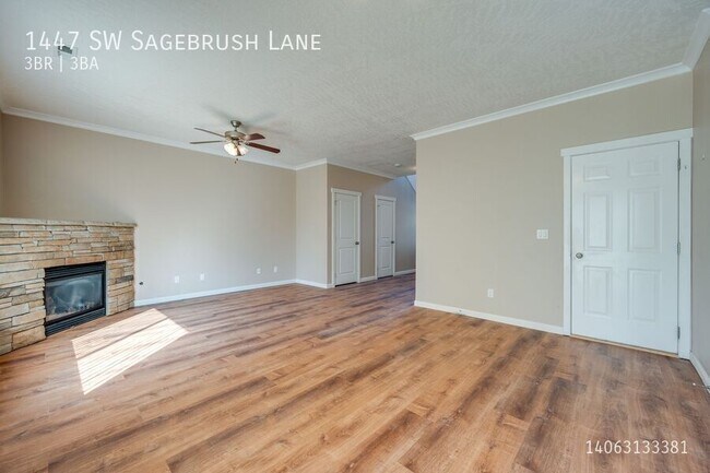 Building Photo - 1447 SW Sagebrush Ln