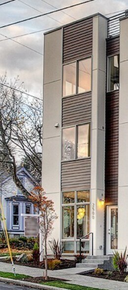 Building Photo - 2500 S Dearborn St
