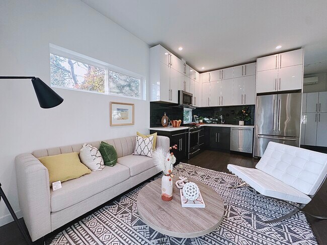 Building Photo - 1525 NW 60th St