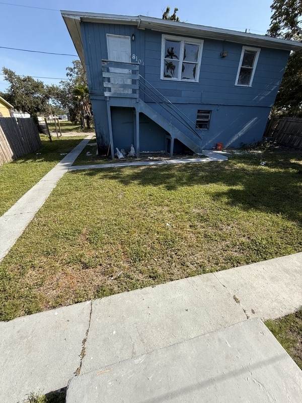 Building Photo - 810 20th Ave S