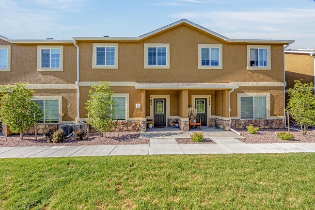 Building Photo - 7684 Sand Lake Heights