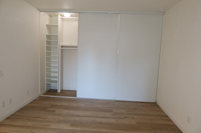 Building Photo - 1720 Orinda Ct