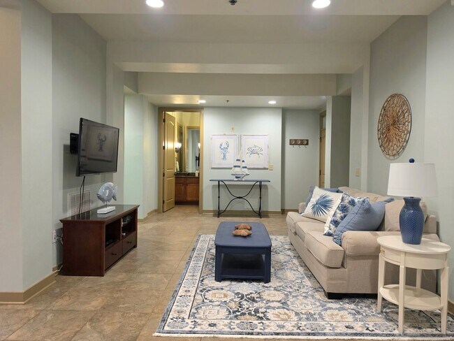 Building Photo - Ground floor 2/2 at The Enclave at Oak Hill
