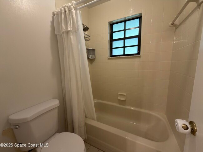 Building Photo - 4120 Ponds Dr