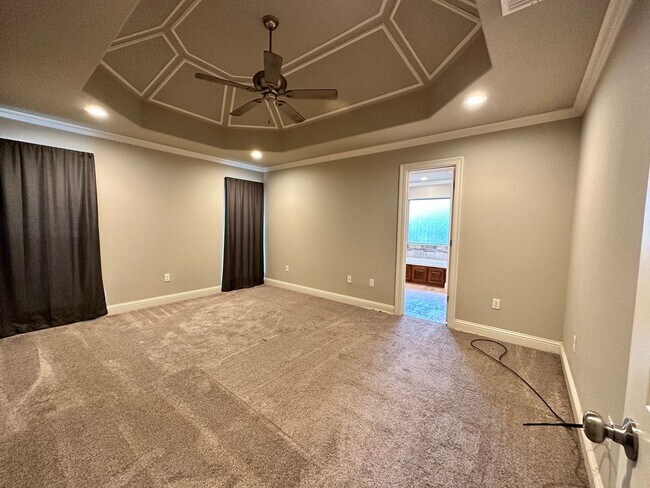 Building Photo - 1100 Bear Creek