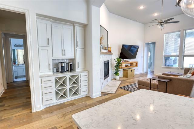 Building Photo - 861 Agave Dr