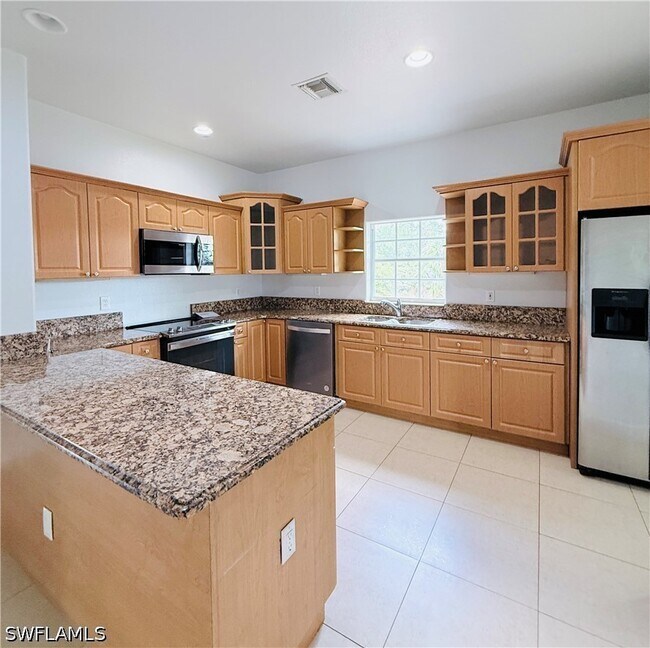 Building Photo - 3465 Everglades Blvd N