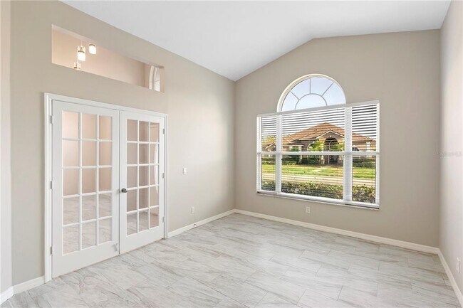 Building Photo - 9885 Montclair Cir
