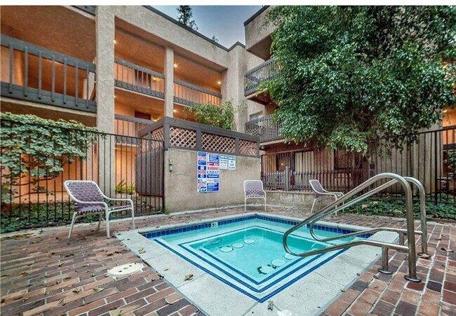 Building Photo - 22100 Burbank Blvd