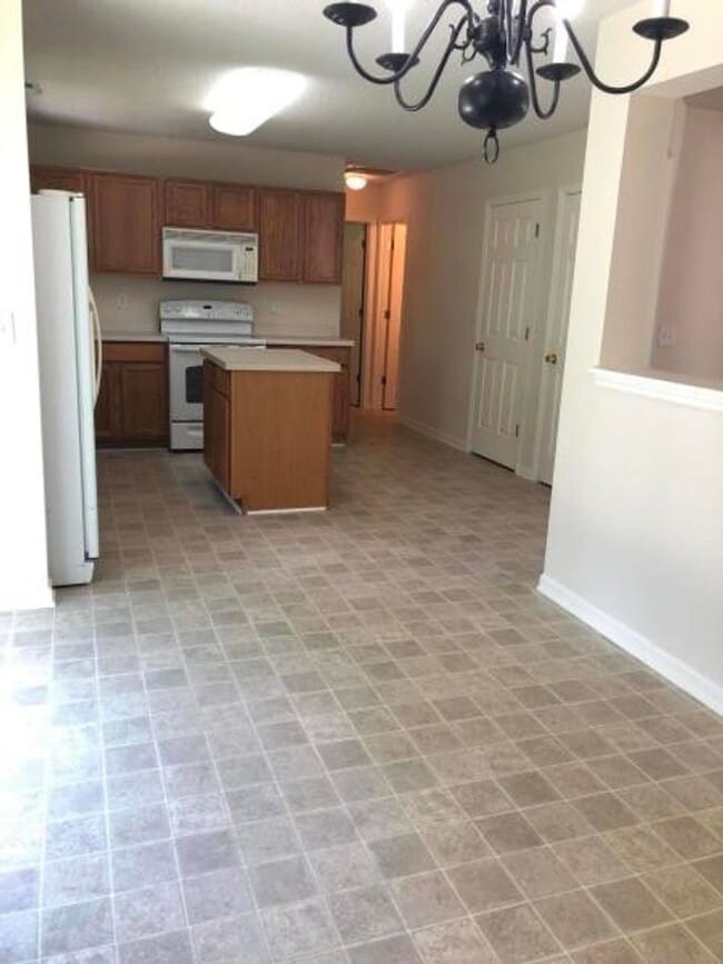 Building Photo - Available now. 4 Bedroom 3 Full Bath Home