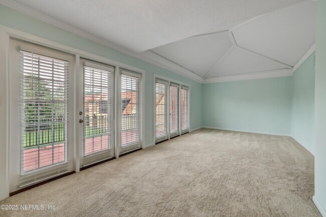 Building Photo - 6561 Mission Ct