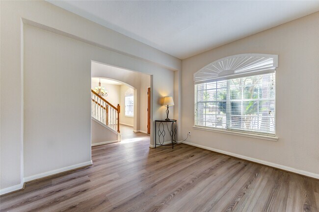 Building Photo - 1223 Oak Canyon Ln