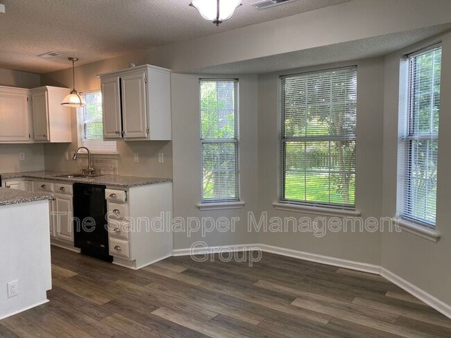 Building Photo - 1287 Horseshoe Bend