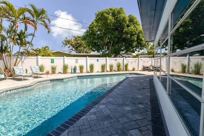 Building Photo - 6300 16th St S