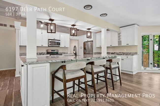 Building Photo - 6197 Deer Path Ct