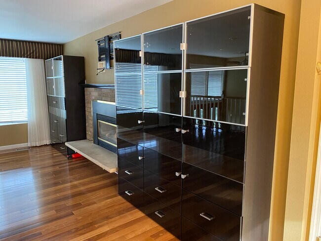 Building Photo - 15007 NE 12th St