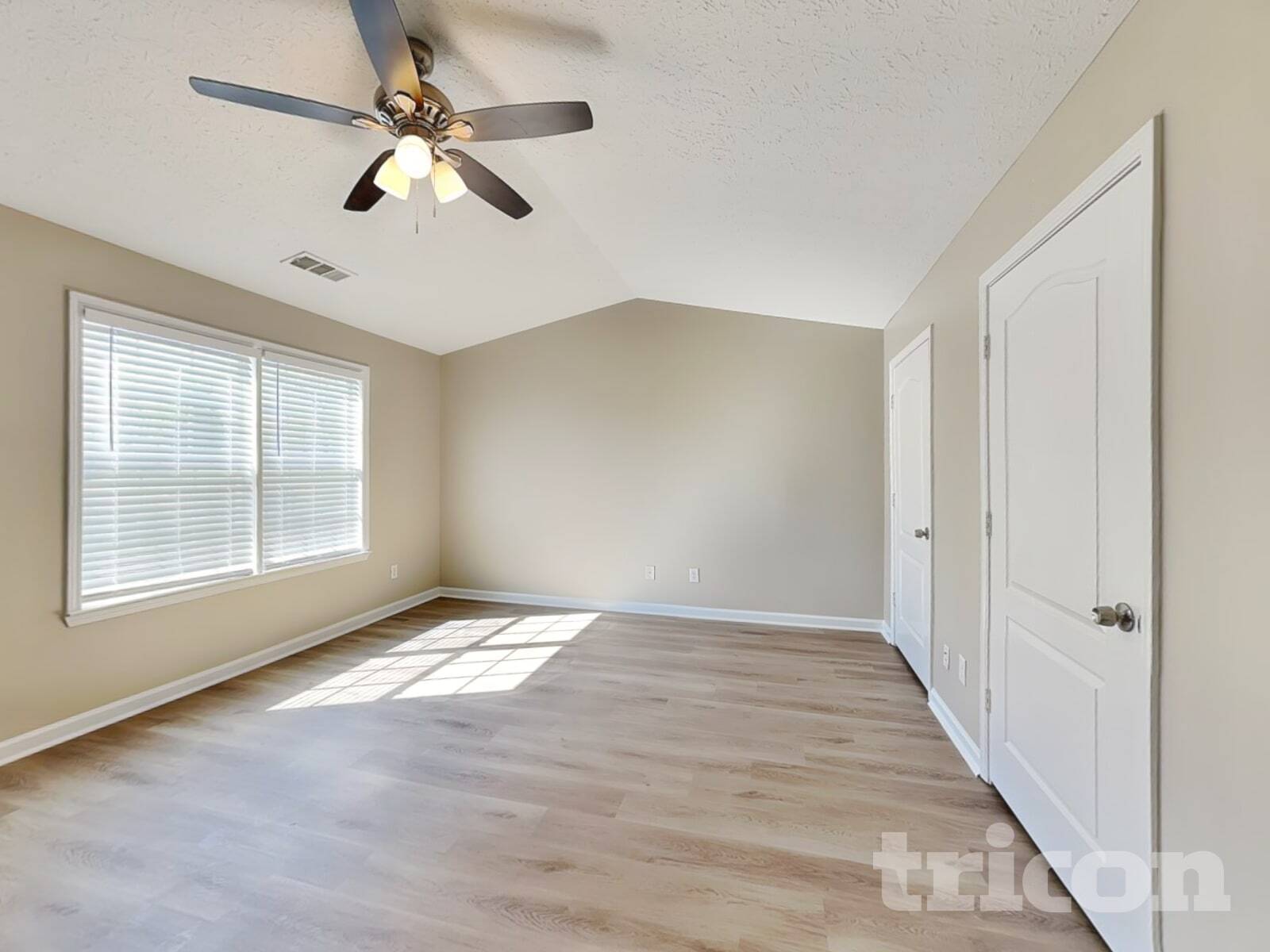 Building Photo - 206 Whistle Way