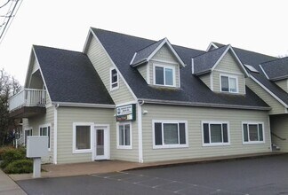 Building Photo - 720 NW 2nd St