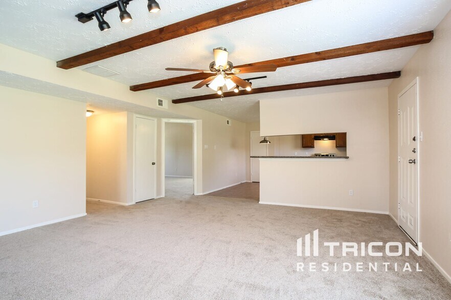 Building Photo - 3738 Xenophon Dr