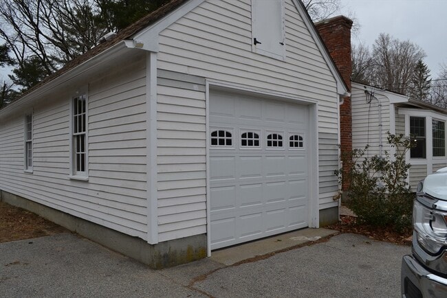 Building Photo - 41 Depot St