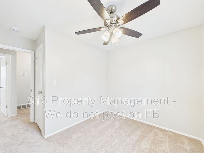 Building Photo - 4834 Evanston Ave