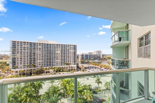Building Photo - 3801 S Ocean Dr